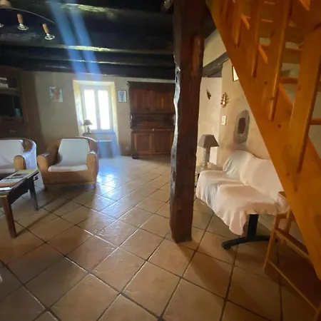 Ferienhaus Domaine Du Plan Del Poux Rural