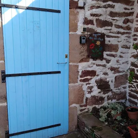 펜션 Domaine Du Plan Del Poux Rural Combret